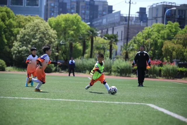 周琦19分广东胜吉林 高诗岩30+7山东不敌上海