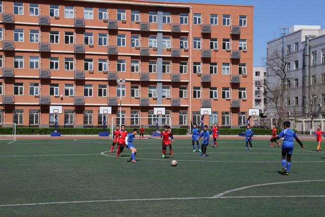 詹姆斯24+12浓眉22+13 湖人擒骑士升至西部第8